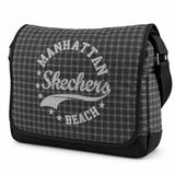 Bolso con Tapa Skechers Messenger Bag Negro 72802.06 | Estilo Urbano y Práctico