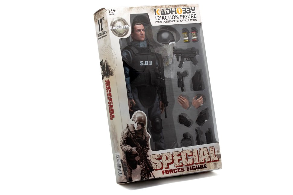 FIGURA DE FUERZAS ESPECIALES 12