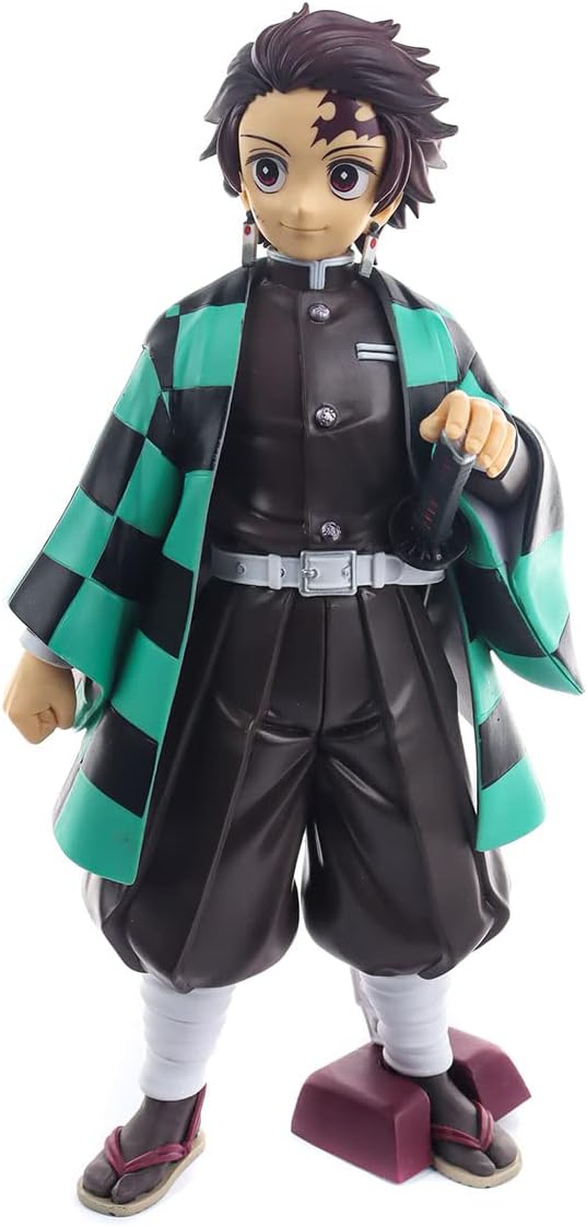  Figura completa de Tanjiro con su haori verde y katana