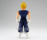 “Perfil lateral de la figura Vegito Super Saiyajin mostrando su musculatura.”