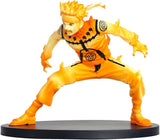 “Figura de Naruto en Modo Kurama de 15 cm con detalles de energía y pose dinámica.”