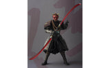 Detalle de la armadura samurái y máscara demoníaca de Darth Maul