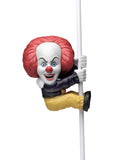 Figura Scalers IT Pennywise 1990 NECA 14828 - Adorno para Cables de Audífonos