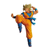 “Figura Goku Super Saiyajin FES!! Ver.B de Banpresto en pose de combate.”