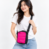 Bolso Quechua Q-5205A Fucsia con Divisiones y Tirante Ajustable