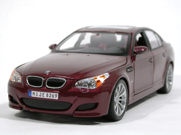 AUTO 1:18 BMW M5 guinda azul plomo 31144 MAISTO