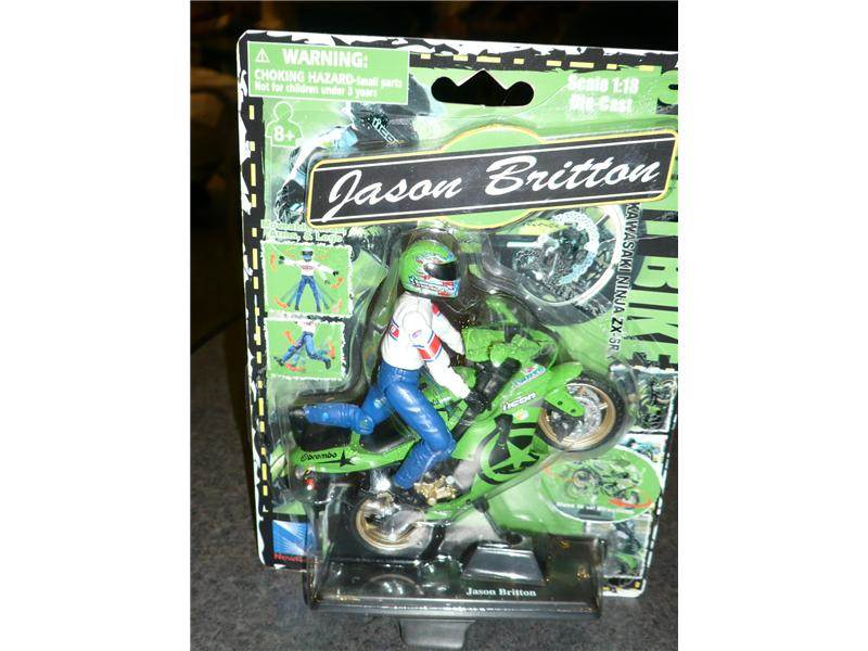 MOTO 1.18 KAWASAKI NINJA ZX-6RR JASON BRITTON 67432 NEW RAY