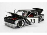 AUTO Datsun 510 Widebody 1973 | Escala 1:24 | Jada Toys | Código 99094-WA1