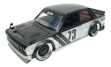 AUTO Datsun 510 Widebody 1973 | Escala 1:24 | Jada Toys | Código 99094-WA1