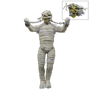 "Adorno figura Iron Maiden Momia con sus accesorios: cabeza intercambiable y cadenas listas para exhibición."
