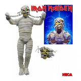 "Adorno figura Iron Maiden Momia con sus accesorios: cabeza intercambiable y cadenas listas para exhibición."