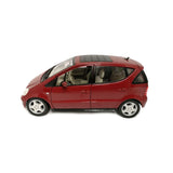 AUTO 1:18 MERCEDES BENZ A-CLASS celest rojo 31841 MAISTO