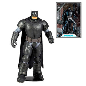“Batman armado con base y tarjeta de personaje DC McFarlane.”