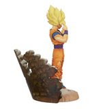 Vista lateral de Goku en pose de teletransportación DBZ