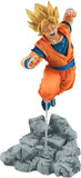 Figura de Goku Super Saiyan volando con base rocosa Bandai.