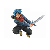 “Figura de Trunks Soul x Soul en pose de ataque con espada.”