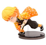 “Figura Zenitsu con base plástica para exhibición.”