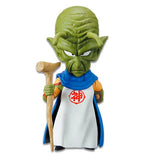 “Figura chibi de Kamisama con baston y traje.”