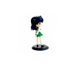“Figura chibi de Kagome Higurashi en uniforme verde – Q Posket 14 cm.”