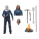 "Jason Parte 2 NECA con su set completo de accesorios: cabeza intercambiable, machete, lanza, y base con fuego."