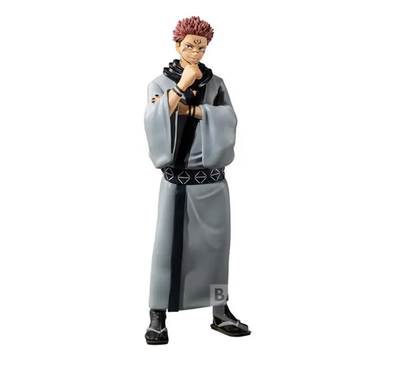 “Figura de Ryōmen Sukuna con atuendo gris de Jujutsu Kaisen.”