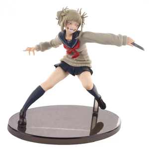 “Figura Himiko Toga sobre base circular negra lista para exhibir.”