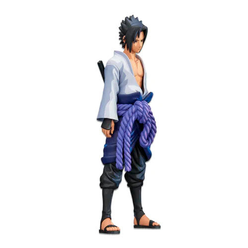“Figura de Sasuke Uchiha Grandista estilo manga con detalles sombreados.”