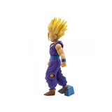  “Vista lateral de Gohan Super Saiyan 2 de 14 cm – Dragon Ball Z Bandai.”