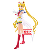  Figura Super Sailor Moon en pose elegante con acabado brillante